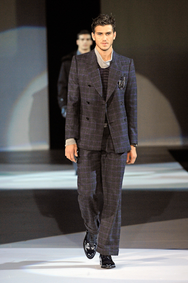 desfiles-emporioarmani-milaoinverno2008men-170