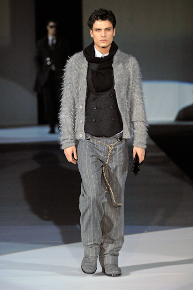 desfiles-emporioarmani-milaoinverno2008men-172