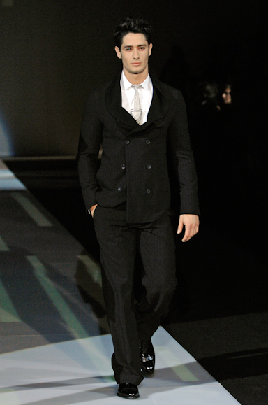 desfiles-emporioarmani-milaoinverno2008men-186