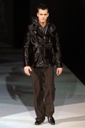desfiles-emporioarmani-milaoinverno2008men-155