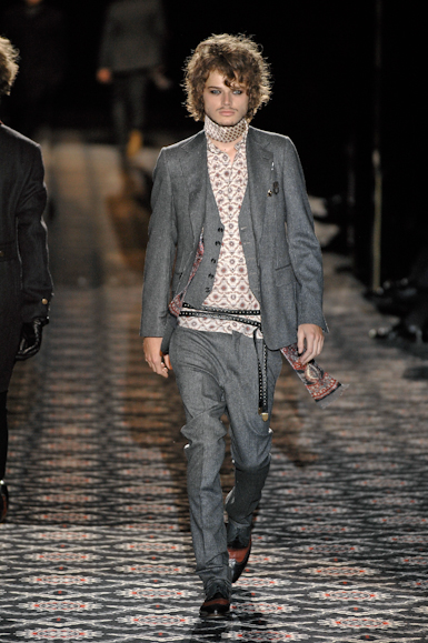 desfiles-gucci-milaoinverno2008men-103
