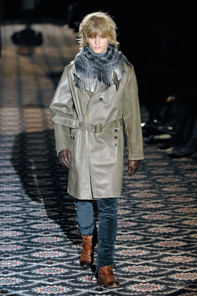 desfiles-gucci-milaoinverno2008men-119