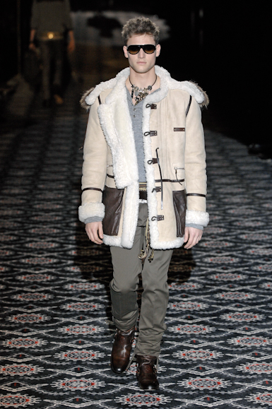 desfiles-gucci-milaoinverno2008men-121