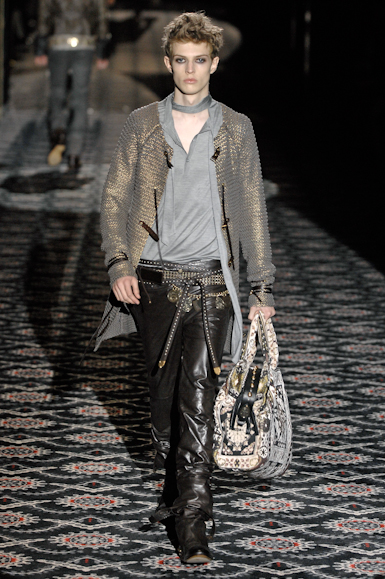 desfiles-gucci-milaoinverno2008men-125