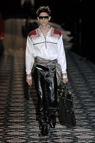 desfiles-gucci-milaoinverno2008men-133