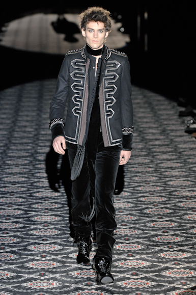 desfiles-gucci-milaoinverno2008men-137