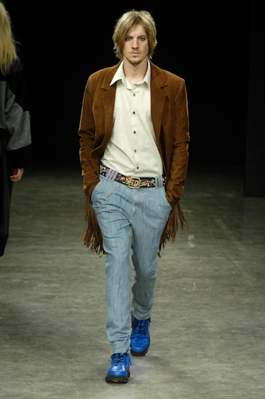 desfiles-amapo-saopauloinverno2008rtw-101