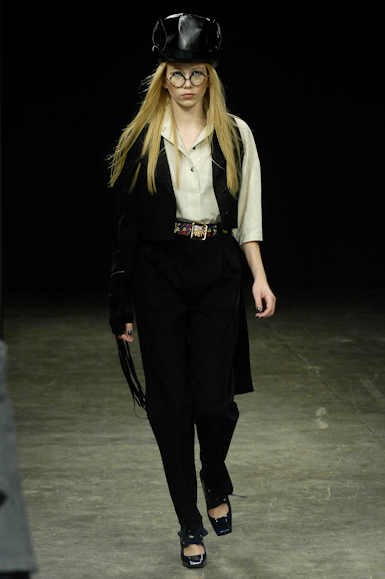 desfiles-amapo-saopauloinverno2008rtw-105