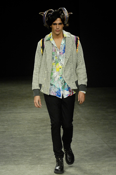 desfiles-amapo-saopauloinverno2008rtw-113