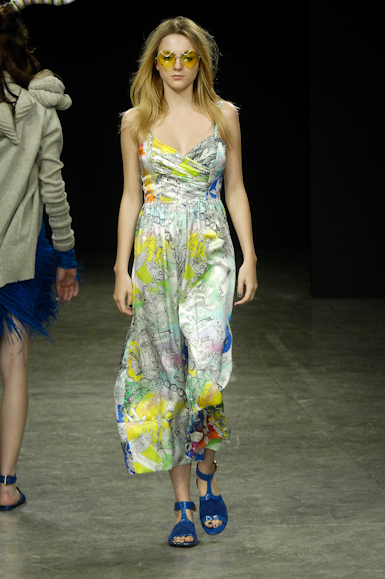 desfiles-amapo-saopauloinverno2008rtw-118