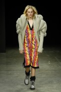 desfiles-amapo-saopauloinverno2008rtw-128