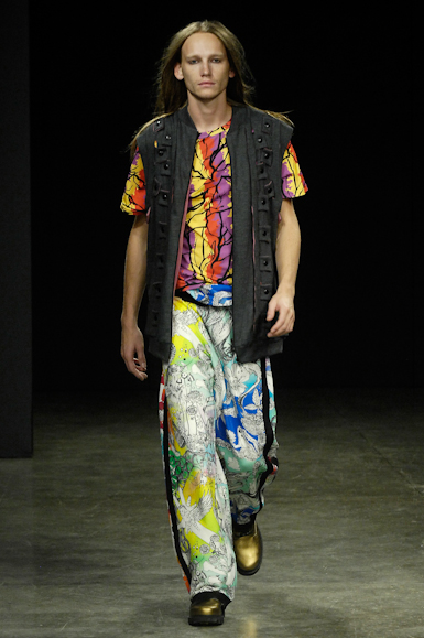 desfiles-amapo-saopauloinverno2008rtw-130
