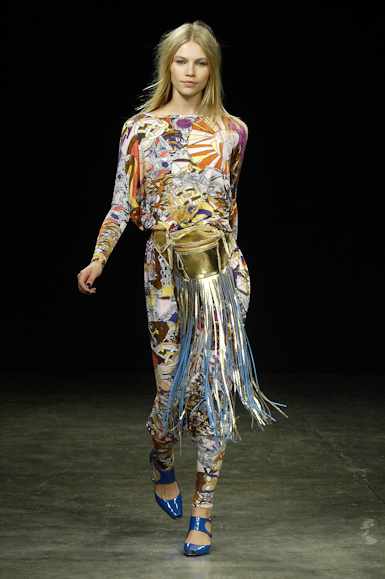 desfiles-amapo-saopauloinverno2008rtw-131