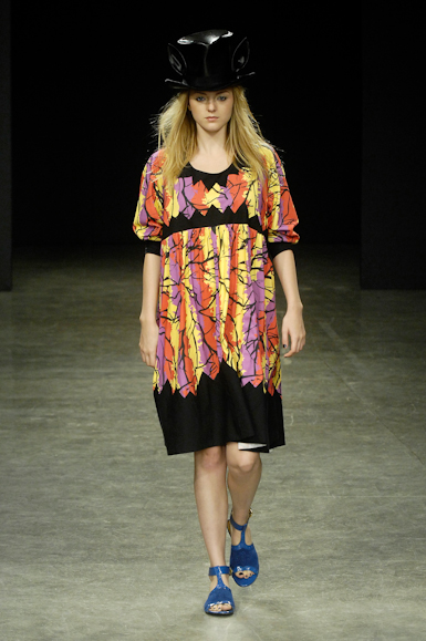 desfiles-amapo-saopauloinverno2008rtw-134