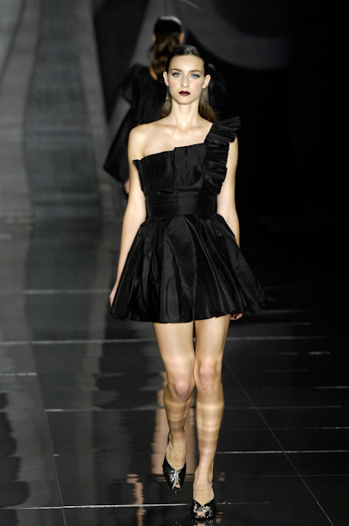 desfiles-andrelima-saopauloinverno2008rtw-102