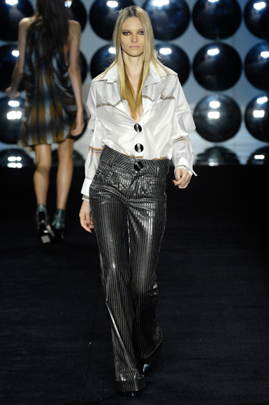 desfiles-animale-saopauloinverno2008rtw-118