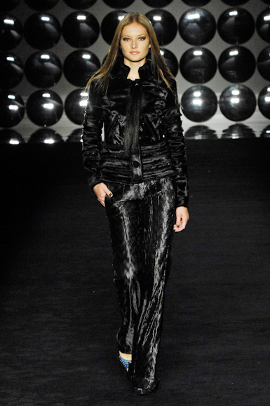 desfiles-animale-saopauloinverno2008rtw-132