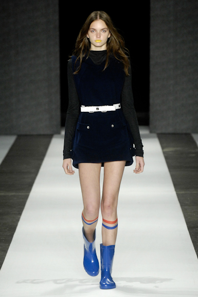 desfiles-carlotajoakina-saopauloinverno2008rtw-100