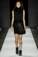 desfiles-carlotajoakina-saopauloinverno2008rtw-107