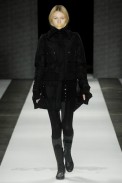 desfiles-carlotajoakina-saopauloinverno2008rtw-108