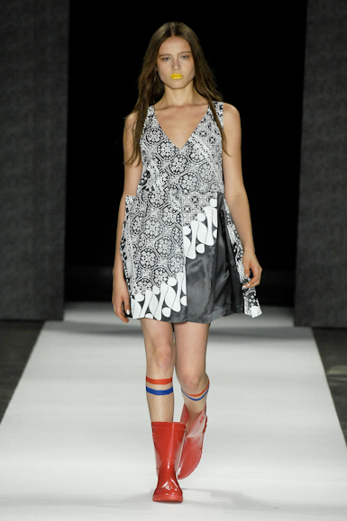 desfiles-carlotajoakina-saopauloinverno2008rtw-109