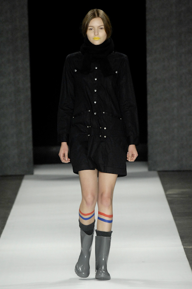 desfiles-carlotajoakina-saopauloinverno2008rtw-112