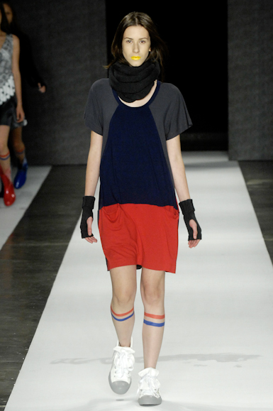 desfiles-carlotajoakina-saopauloinverno2008rtw-118