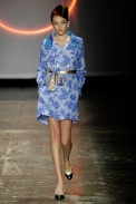 desfiles-erikaikezili-saopauloinverno2008rtw-110