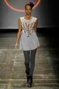 desfiles-erikaikezili-saopauloinverno2008rtw-113