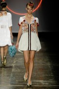 desfiles-erikaikezili-saopauloinverno2008rtw-127