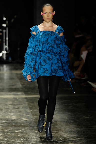 desfiles-fabiabercsek-saopauloinverno2008rtw-115