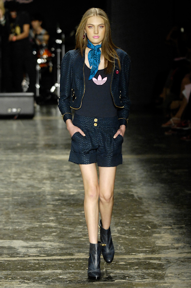 desfiles-fabiabercsek-saopauloinverno2008rtw-116