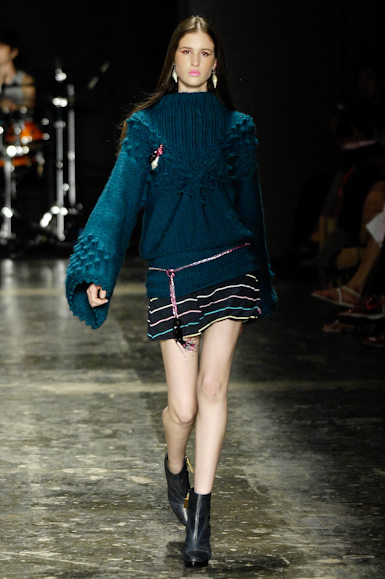 desfiles-fabiabercsek-saopauloinverno2008rtw-119