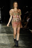 desfiles-fabiabercsek-saopauloinverno2008rtw-124