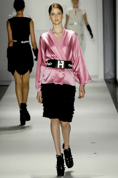 desfiles-fhfeminino-saopauloinverno2008rtw-117