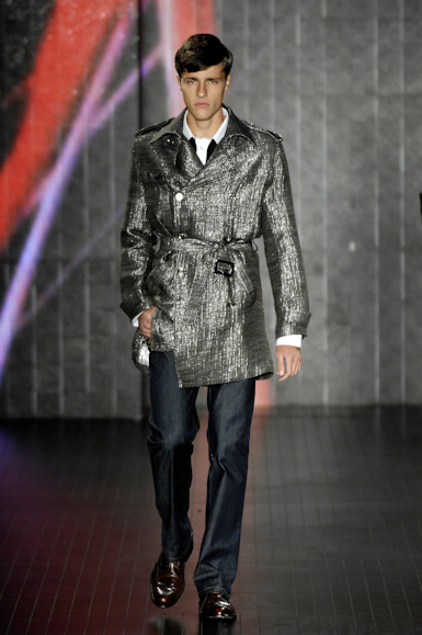 desfiles-fhmen-saopauloinverno2008rtw-103