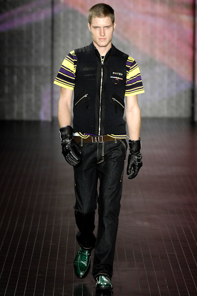 desfiles-fhmen-saopauloinverno2008rtw-110