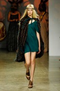 desfiles-giselenasser-saopauloinverno2008rtw-100