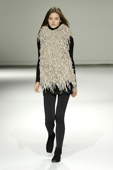 desfiles-gloriacoelho-saopauloinverno2008rtw-101