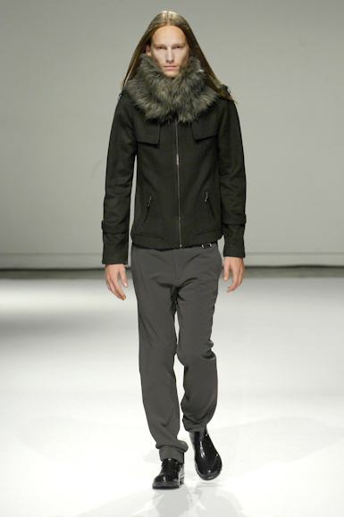 desfiles-gloriacoelho-saopauloinverno2008rtw-105