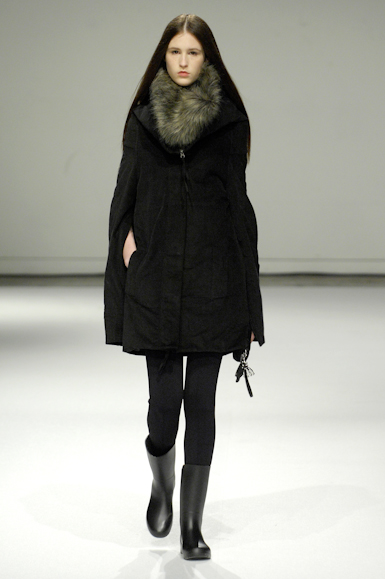 desfiles-gloriacoelho-saopauloinverno2008rtw-106