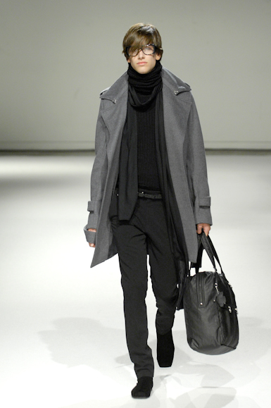 desfiles-gloriacoelho-saopauloinverno2008rtw-114