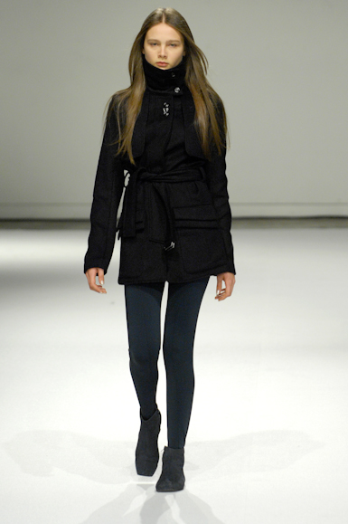 desfiles-gloriacoelho-saopauloinverno2008rtw-116