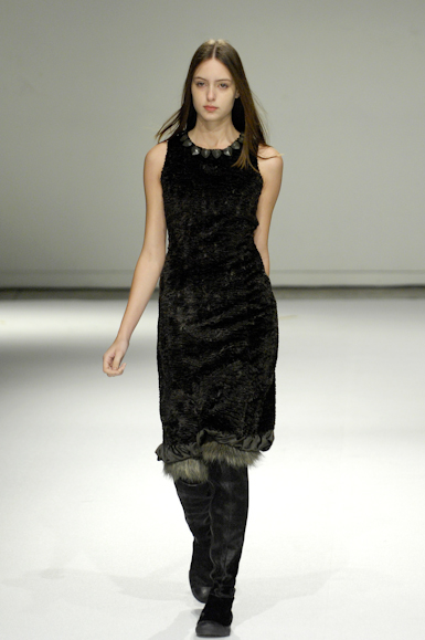 desfiles-gloriacoelho-saopauloinverno2008rtw-126