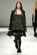 desfiles-gloriacoelho-saopauloinverno2008rtw-127
