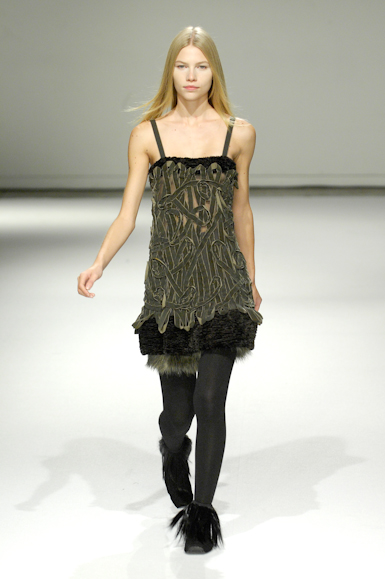 desfiles-gloriacoelho-saopauloinverno2008rtw-128