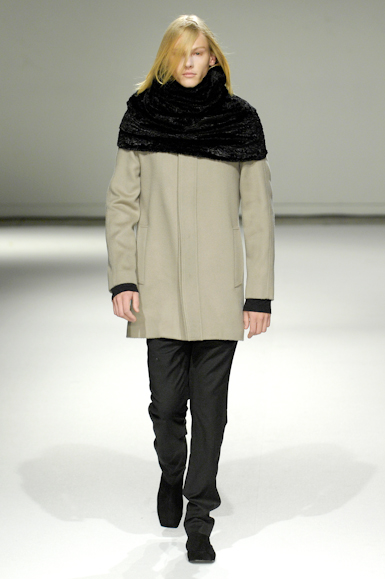 desfiles-gloriacoelho-saopauloinverno2008rtw-129