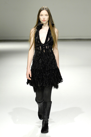 desfiles-gloriacoelho-saopauloinverno2008rtw-130