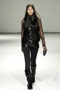 desfiles-gloriacoelho-saopauloinverno2008rtw-134