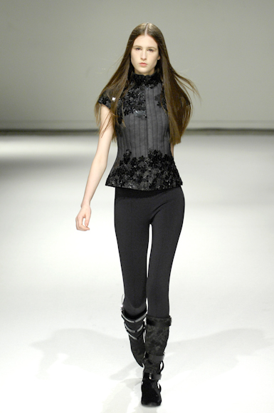 desfiles-gloriacoelho-saopauloinverno2008rtw-135